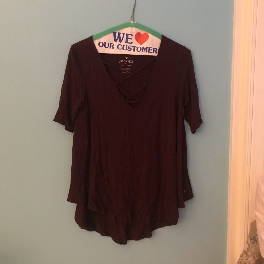 American Eagle Maroon top